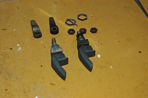 071007-2769_Window_latches_cleaned