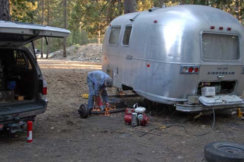 080913-7046_Axle_cutting