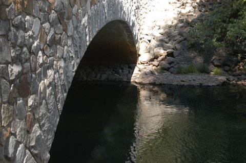 080928-7329_Pohono_Bridge