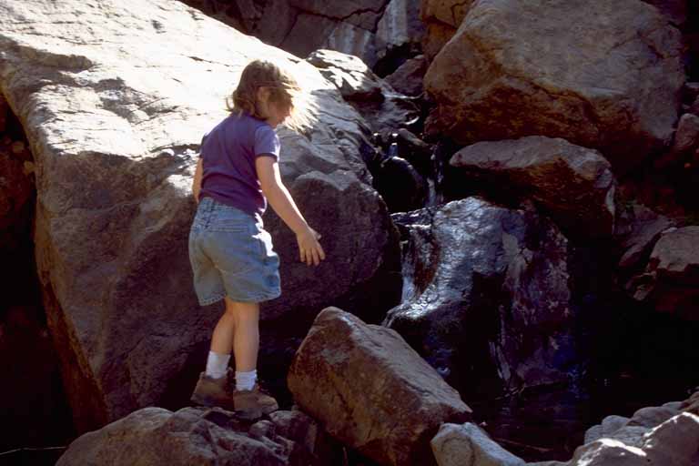 photo, kid climbing