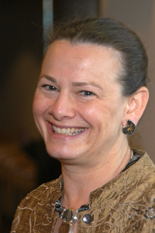 070302-0597_Leslie_Gordon