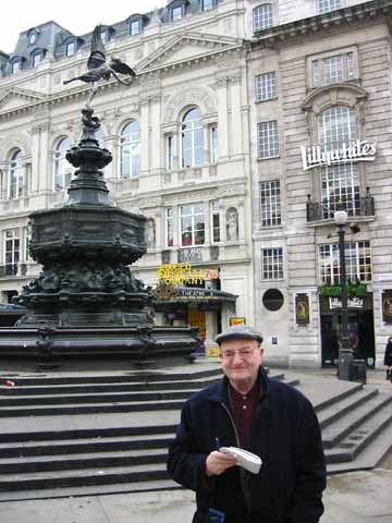 Photo, old man with a camera