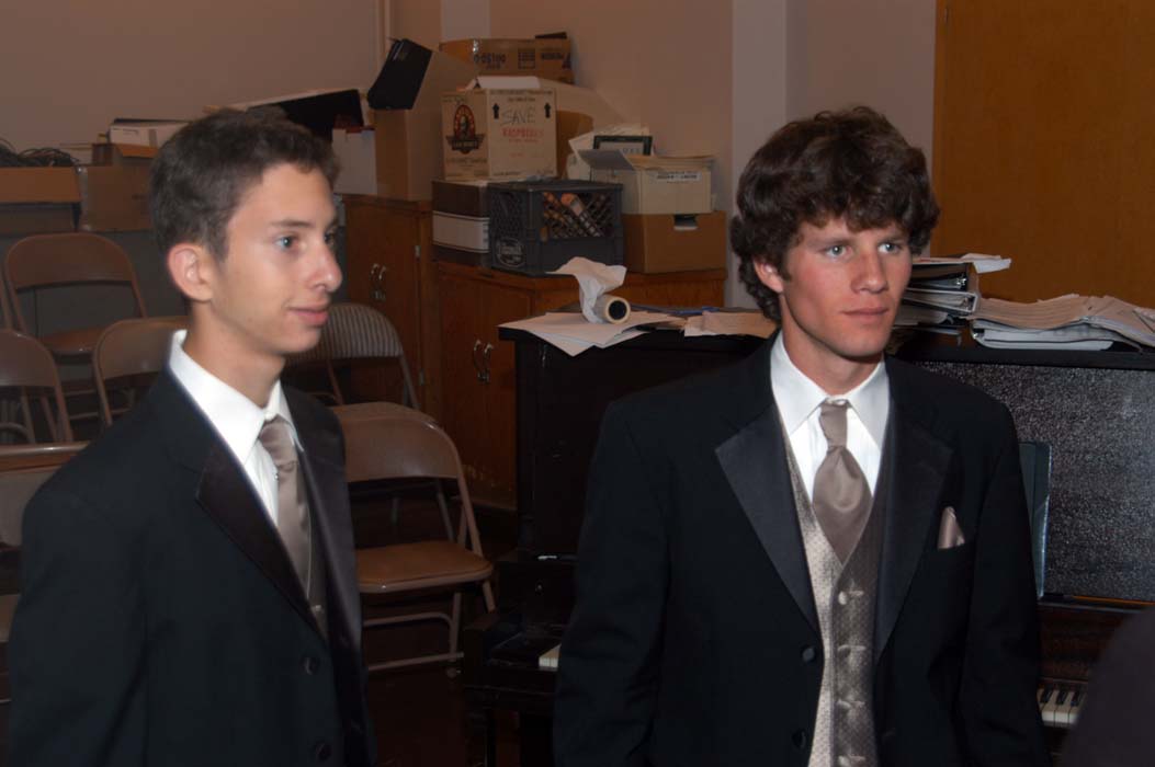 050903-044_Sara_and_Justin
