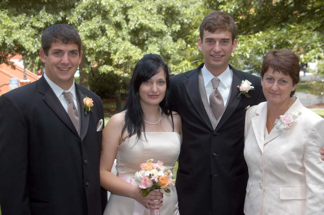 050903-216_Sara_and_Justin