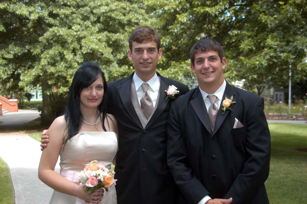 050903-221_Sara_and_Justin