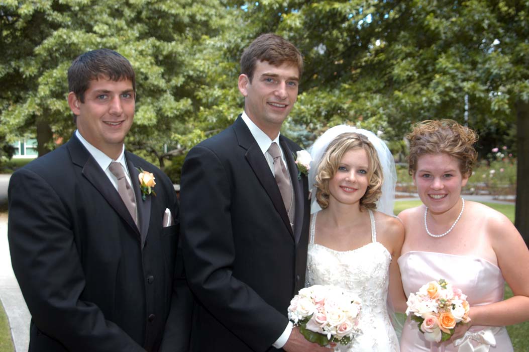 050903-225_Sara_and_Justin