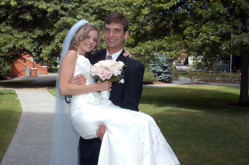 050903-235_Sara_and_Justin
