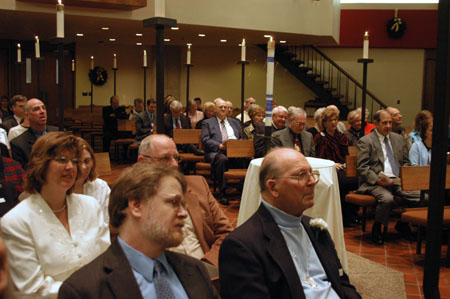 051230-4500_Crowd_scene