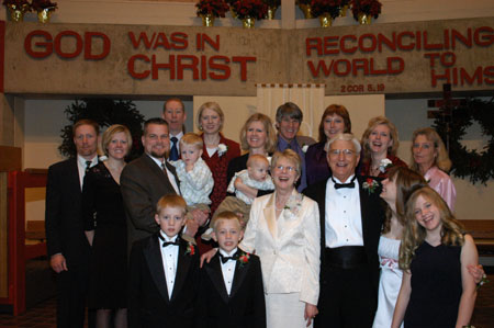 051230-4732_Entire_family