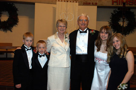 051230-4764_Family