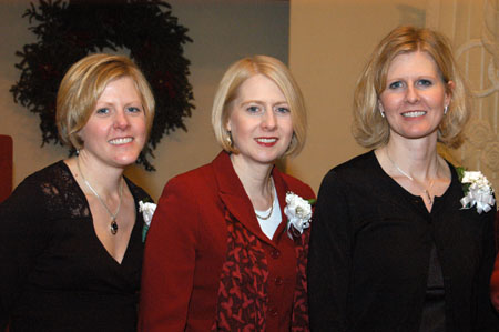 051230-4781_051230-4779_Her_daughters