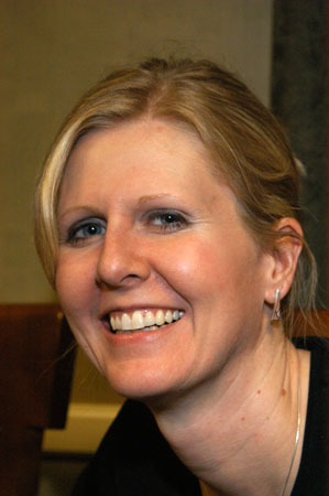 051230-4886_Amy
