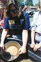 9405N-27_Martha_panning