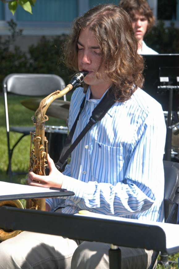 060602-5752_Mtn_View_Band