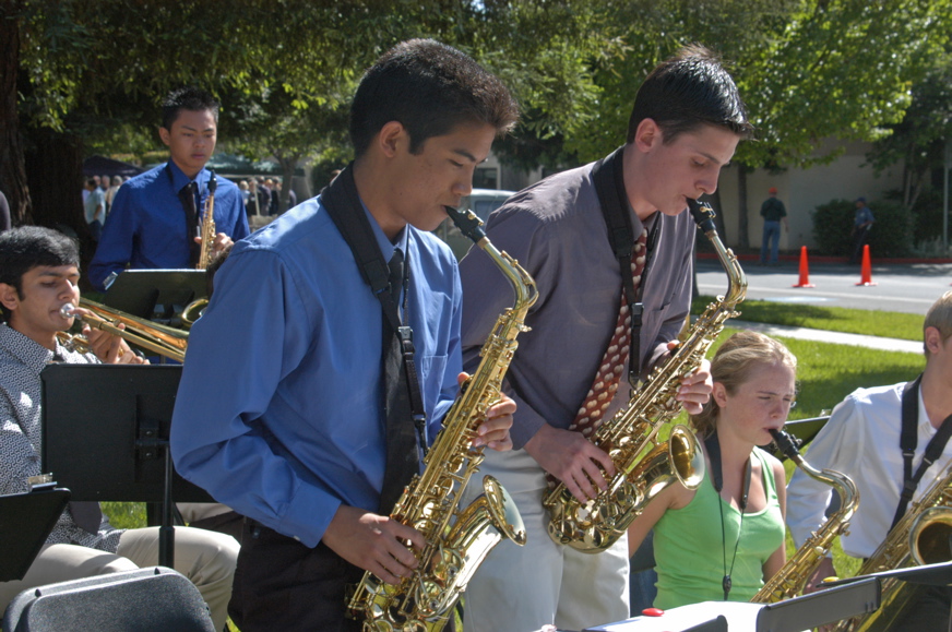 060602-5755_Mtn_View_Band