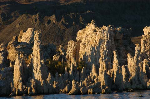 070807-2011_Dawn_tufa