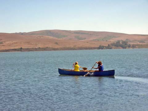 070901-3919_Canoe_girls