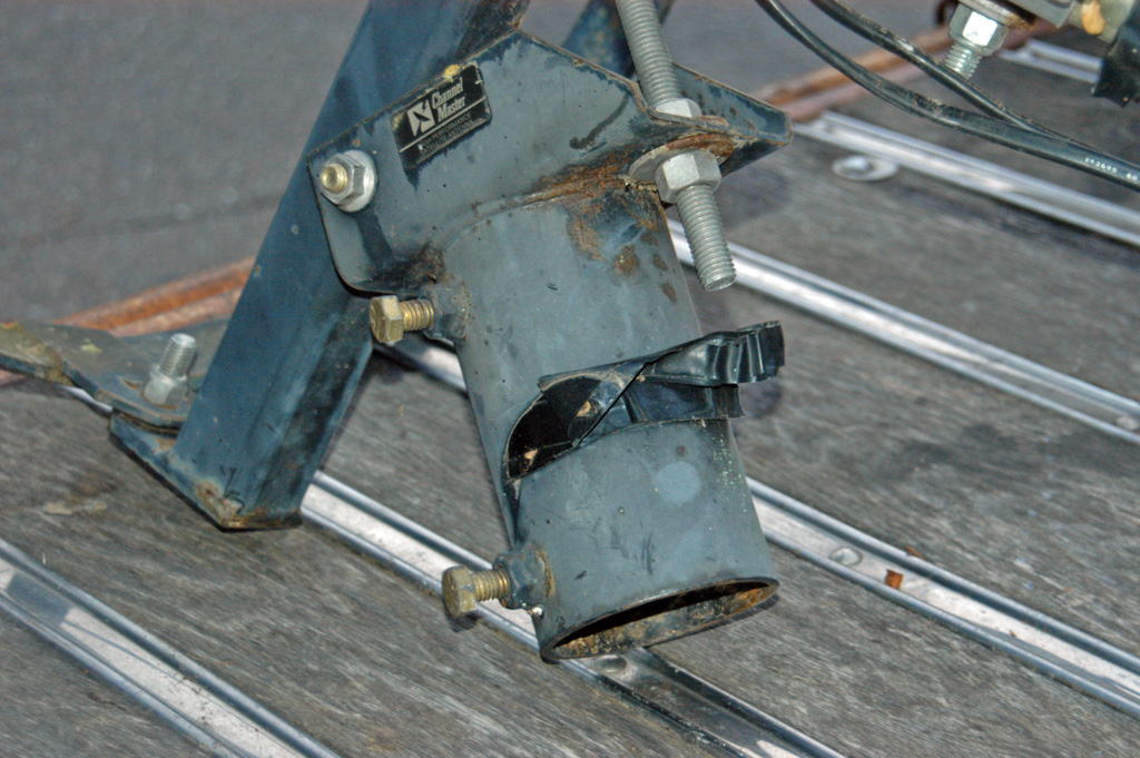 081128-8275_Dish