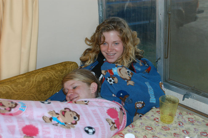 090328-8724_Kim_Maurie_Button