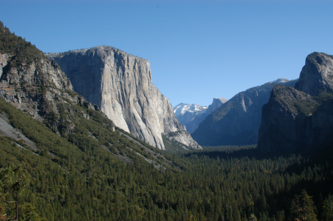 081105-7984_Tunnel_view