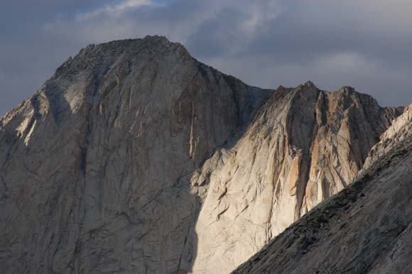 050806-0914_Mount_Conness