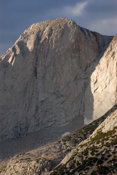 050806-0921_Mount_Conness